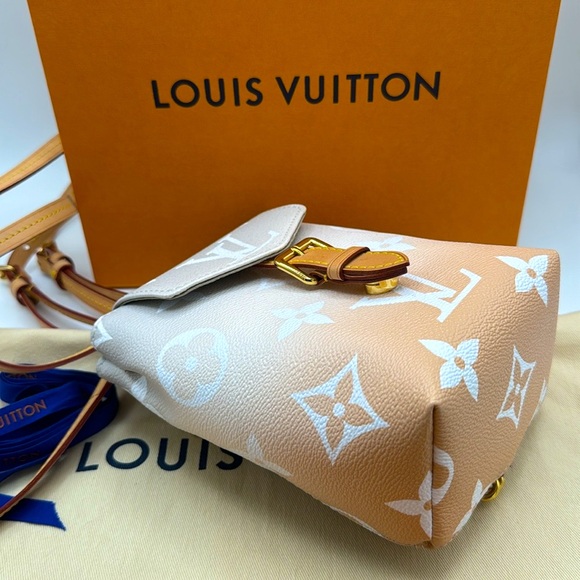 ‼️SOLD‼️Louis Vuitton Mist Gray Giant Monogram Coated Canvasby The Pool Backpack - Picture 5 of 17